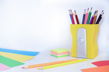 Items for drawing and creativity.