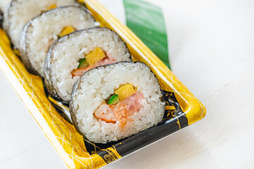 海鮮巻き寿司