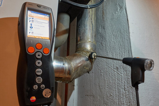 Testo exhaust gas measuring device. Checks old Heating for carbon monoxide and temperature. (BIMSCH and EGG)