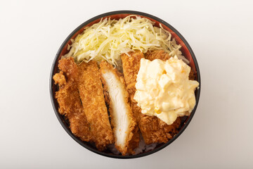 チキンカツ丼　(タルタルソース)