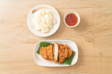 fried chicken with sticky rice