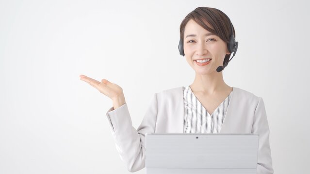 案内をする日本人オペレーター