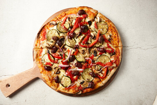 Veggie supreme pizza