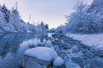 Ostrach - Allgäu - Bad Hindelang - Eis - Fluß - Schnee - gefroren