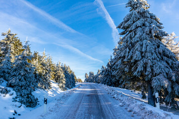 Unterwegs in der wunderschönen Winterlandschaft durch den schönen Harz am Brocken - Sachsen-Anhalt