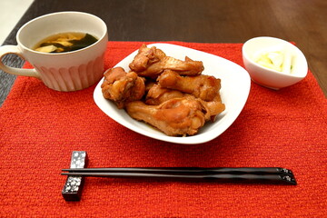 家庭料理｜手羽中の煮込み