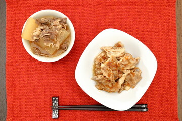 豚のおろし焼きと大根の煮物