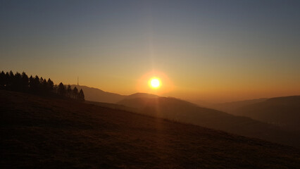 Sonnenuntergang über Kaiserstuhl