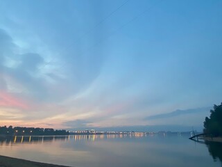 Fototapeta na wymiar Bay at sunset