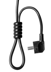 Strompreise. Schwarzes Kabel mit Stecker zur Schlinge für Galgen gebunden