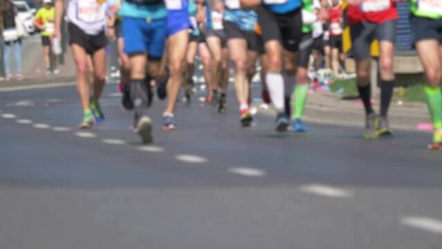 Marathon runners in 4K slow motion 60fps