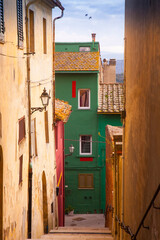 Fototapeta premium Italia, Toscana, Pisa, Peccioli, il paese colorato di Ghizzano.