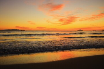 白浜海岸の朝日