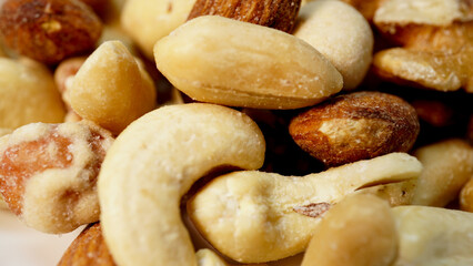 栄養豊富なミックスナッツの写真