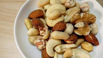 栄養豊富なミックスナッツの写真