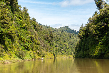 Fototapeta na wymiar Tour on untouched Whanganui river and through surrounding jungle, New Zealand