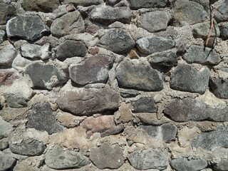 muro de piedra braza con cemento arena