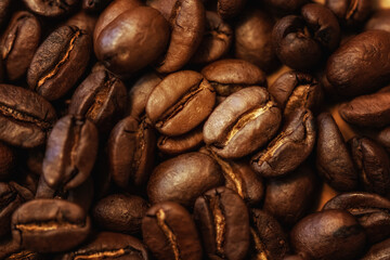 Nahaufnahme von gerösteten Kaffeebohnen