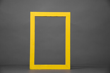 Yellow frame with gray background