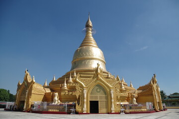 Fototapeta premium ミャンマー ヤンゴンのマハウィザヤパゴダ