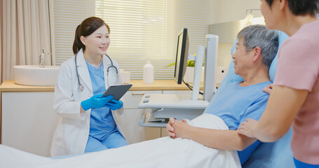 Obraz premium Senior people healthcare concept