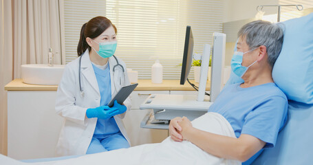 Obraz premium Senior people healthcare concept