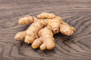 Natural organic raw ginger root