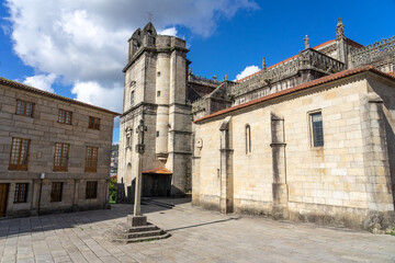 Fototapeta na wymiar Way of Santiago square and Santa María basilica in the old town of Pontevedra, Galicia, Spain.