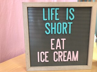 Sign Ice Cream