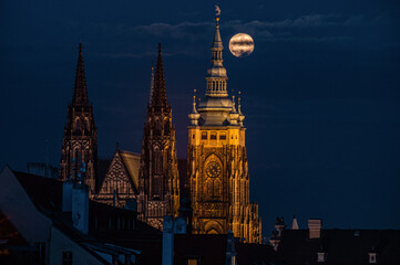 Fototapeta premium Prague castle and moon