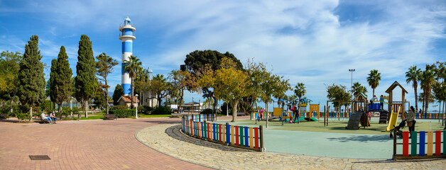 Obraz premium Leuchtturm Platz im Zentrum an der Costa del sol