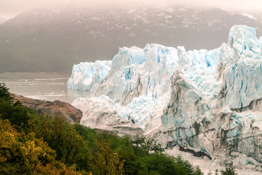 Amerique sud Argentine Province Santa Cruz Glacier Perito Moreno glace gel degel rechauffement fonte neige flottant Lac Argentin