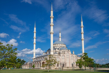 Fototapeta na wymiar Tashu-Hajji Mosque close-up on a sunny September day. Chechen Republic, Gudermes, Russia