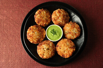 Sabudana vada wada pakora pakode fried snack fritters chutney tapioca pearls sago patties north Indian street food Mahashivratri Shivratri Navratri Ram Navami fasting food vegetarian Indian festival 