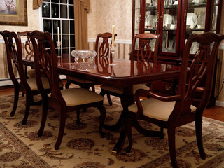 Formal dinning room