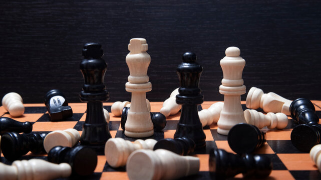 CHESS GAME IN THE CONCEPT OF CONFRONTATION, CONFRONTATION, BATTLE AND CHAOS