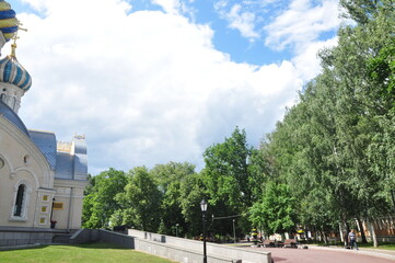 Peredelkino is a dacha settlement that does not have the status of a settlement, which is part of the village of DSK 