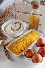 Vermicelli with ingredients.