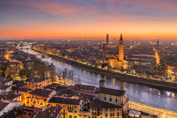 Fototapeta na wymiar Verona, Italy Skyline at Twilight
