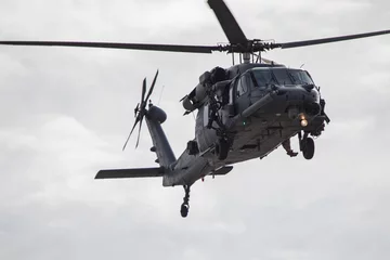 Selbstklebende Fototapete Hubschrauber Blackhawk-Hubschrauber
