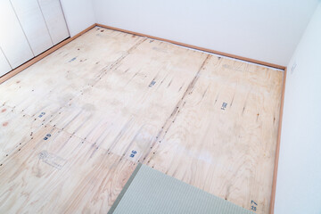 畳を上げた和室の写真。畳のメンテナンスのイメージ。