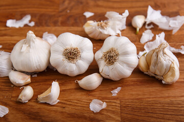 White garlic