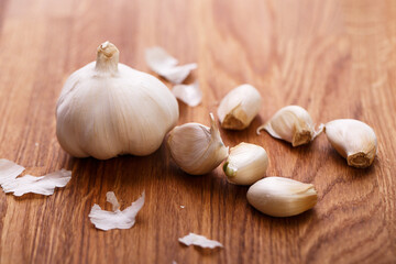 White garlic