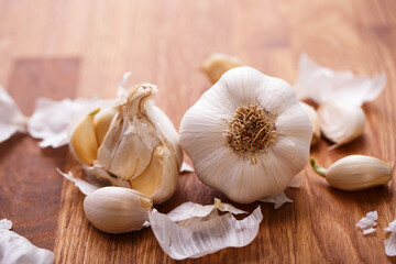 White garlic