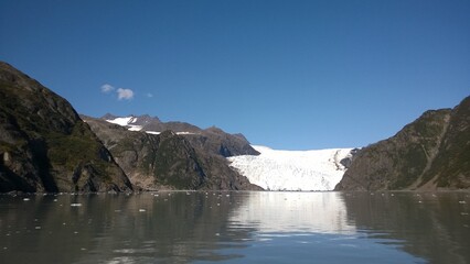 Fototapeta na wymiar Alaska glacier water