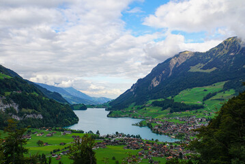Fototapeta na wymiar beautiful Lake view - Lungern - Switzerland 