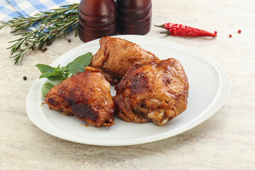 Roasted chicken leg with spicy sauce