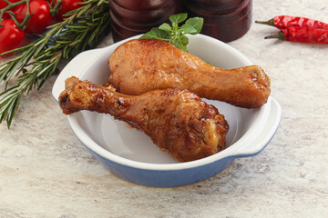 Roasted chicken legs with spicy sauce
