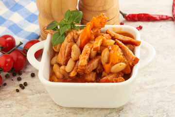 Roasted pork with white beans
