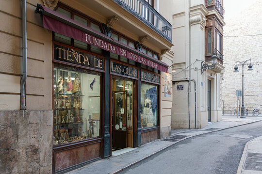 VALENCIA, SPAIN - JANUARY 27, 2022: La Tienda de las Ollas de Hierro is the oldest store in Valencia